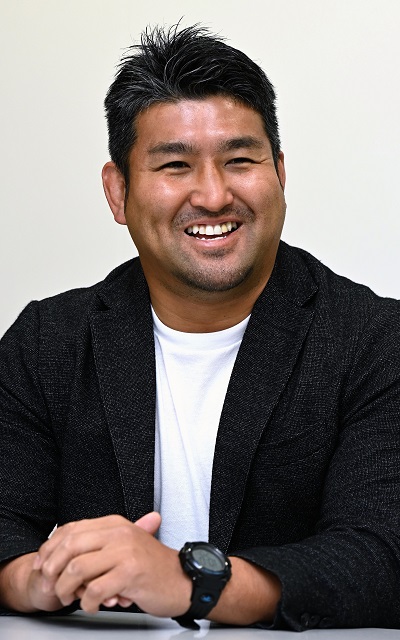 築城昌拓